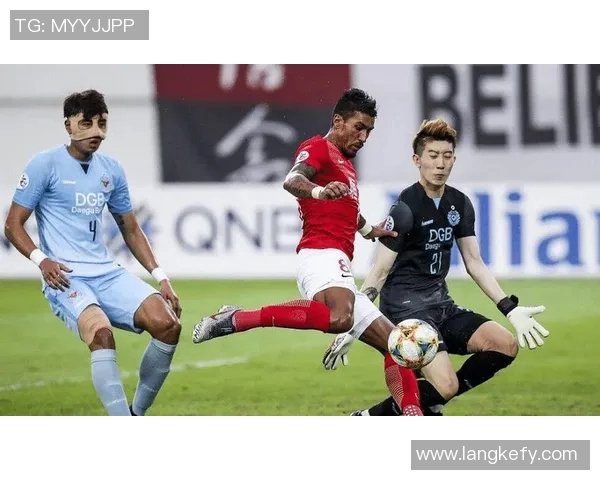 车晓曦与伊藤的巅峰对决谁能在赛场上笑到最后