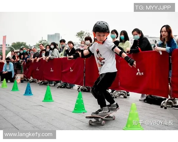 广州滑板队勇夺全国滑板速度排行榜第二名展现出色实力MBA