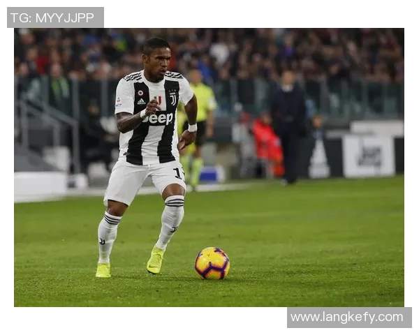 科斯塔：从足球天才到职业生涯的辉煌转折与未来展望