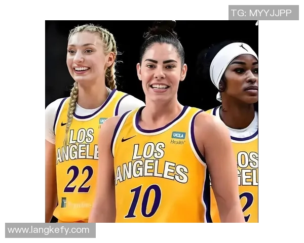 达拉斯加王牌与洛杉矶火花的精彩对决揭示WNBA季后赛的激烈竞争与精彩瞬间